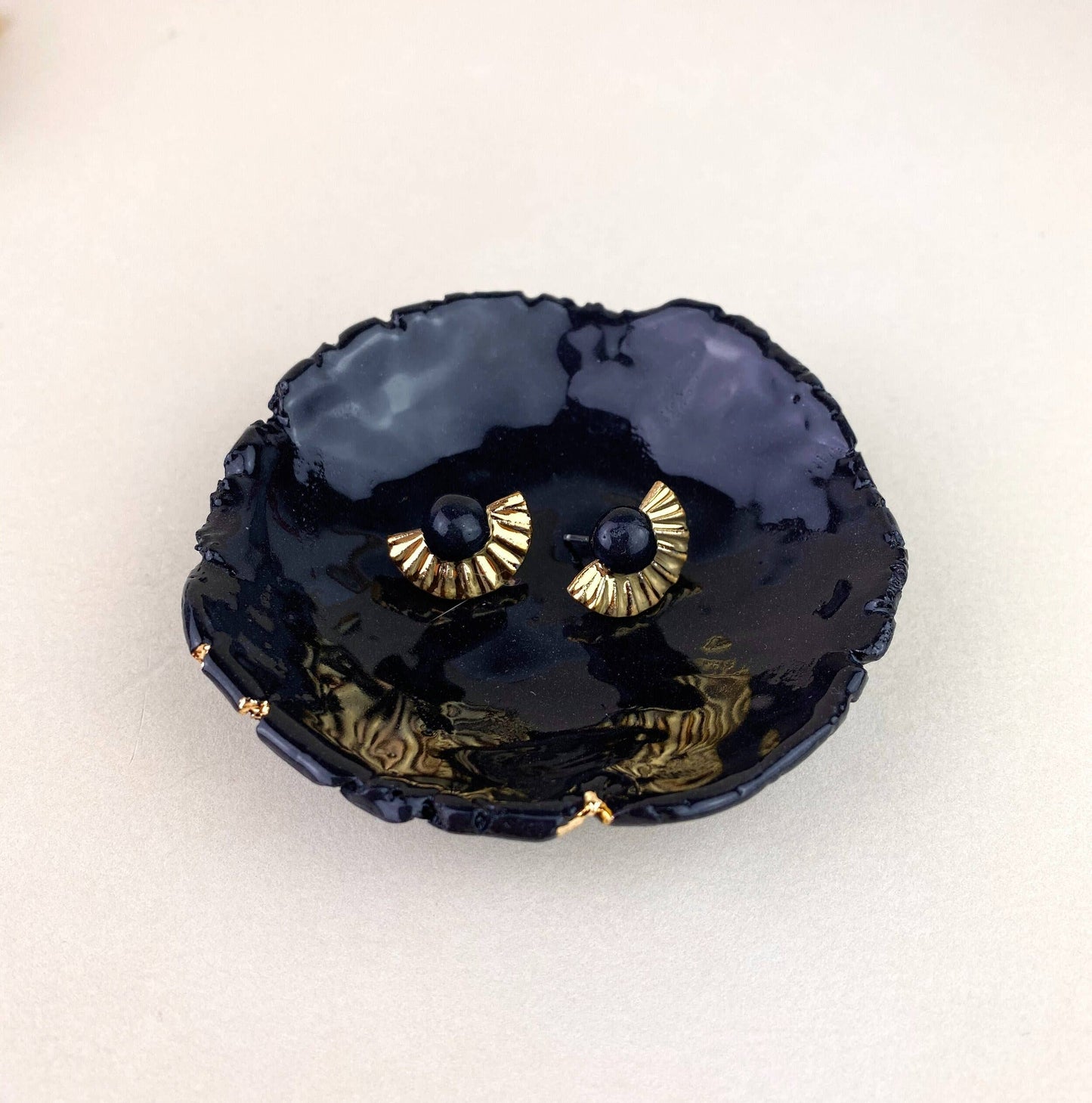 Barrow PDX Gold Fan Studs - Black Porcelain with Gold Overlay