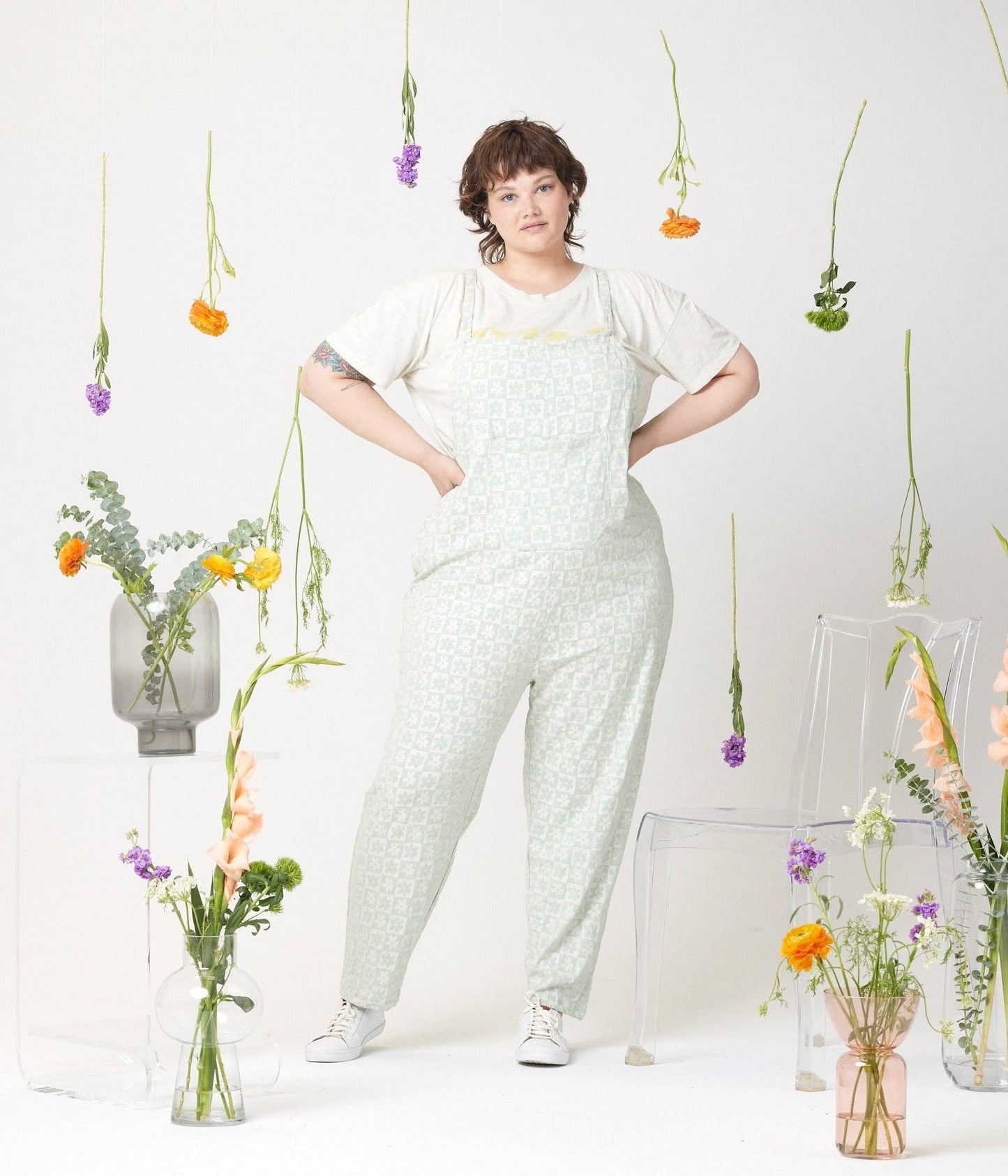 Rhythm Adjustable Overall: Retro Floral / 2XL