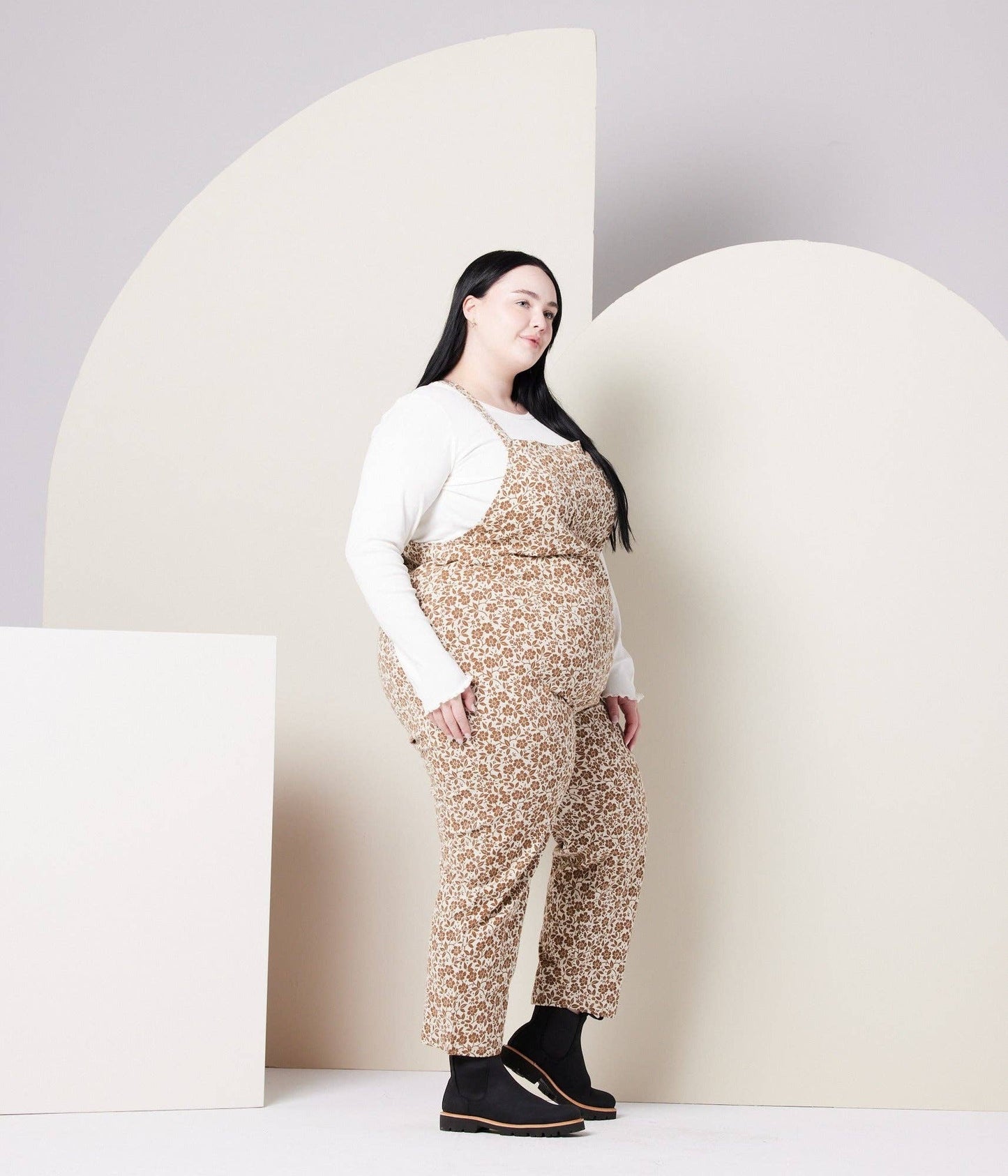 Rhythm Adjustable Overall: Retro Floral / 2XL