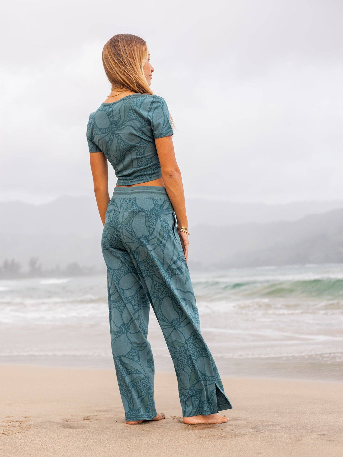Happy Earth - Wrap Crop Top | Oasis