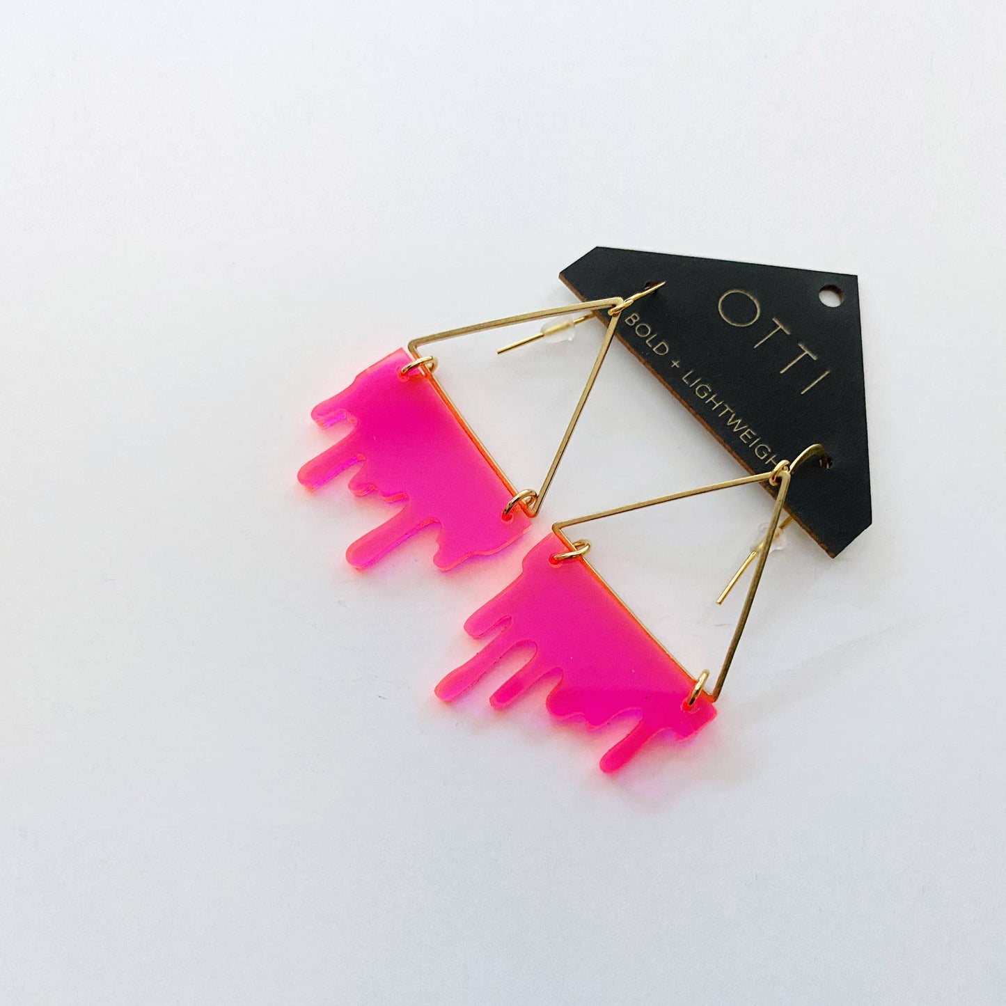 Otti -Dripping "Slime" Acrylic Triangle Earrings: Fluorescent Pink