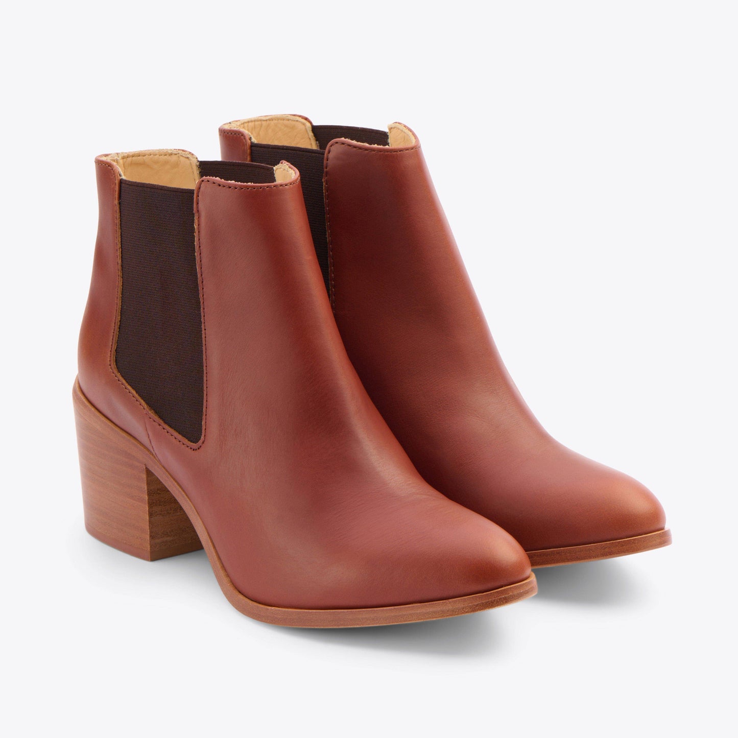 Nisolo Heeled Chelsea Boot Brandy